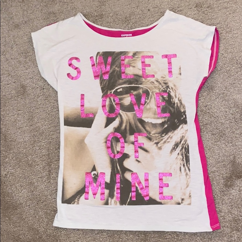 Express Graphic Tee